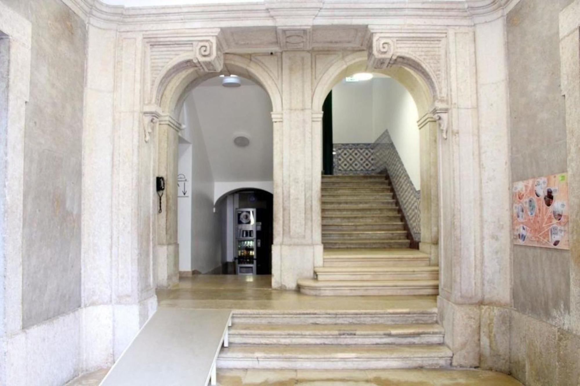 Fanqueiros Apartment